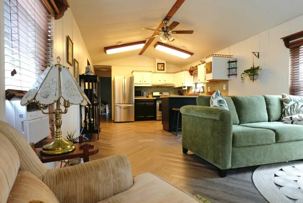 39bf1815 250c 4ab4 948b ab8b8dd0f15d.jpg