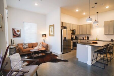 cd73860d a895 4704 9a5d d7aa1039f836.jpg